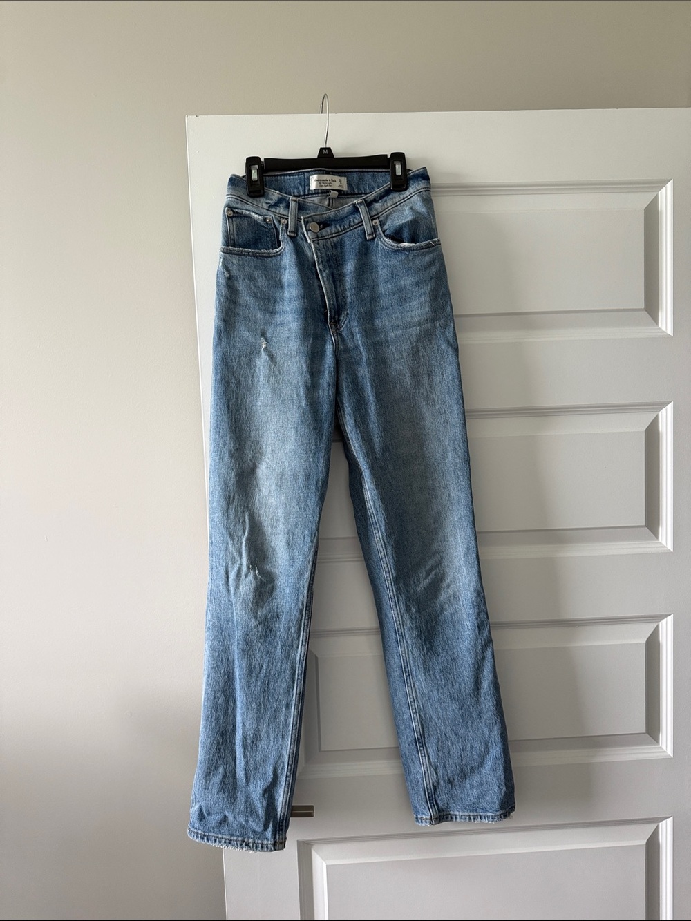 Abercrombie Cross Waist Light Wash Straight Leg Jeans - Blue
